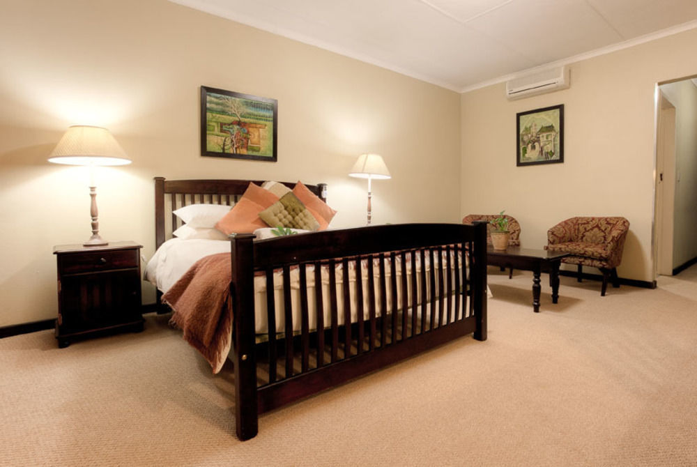 Africasky Guest House Kempton Park Bagian luar foto